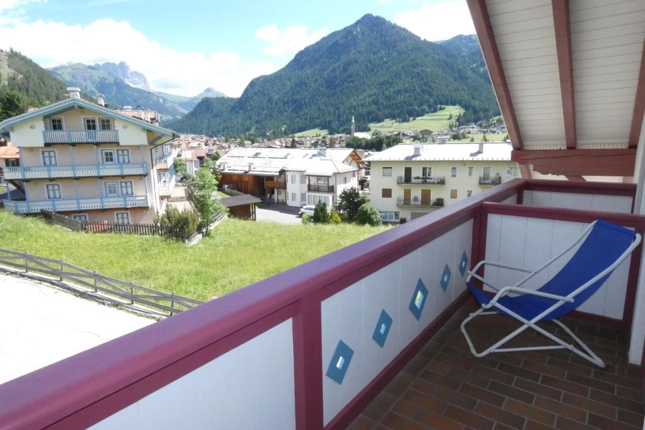 Casa Azzurra Apartment Pozza di Fassa Exterior photo