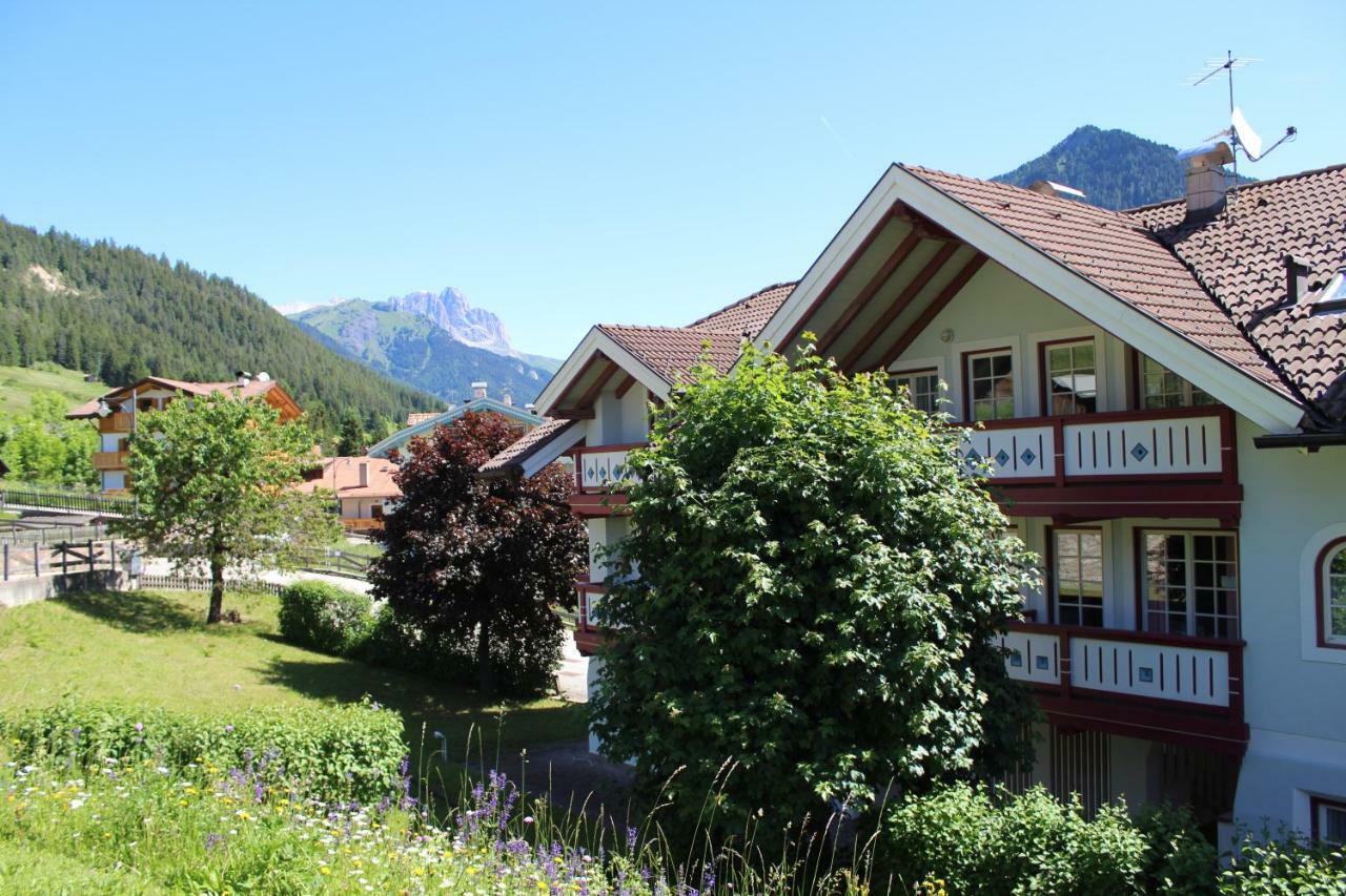 Casa Azzurra Apartment Pozza di Fassa Exterior photo